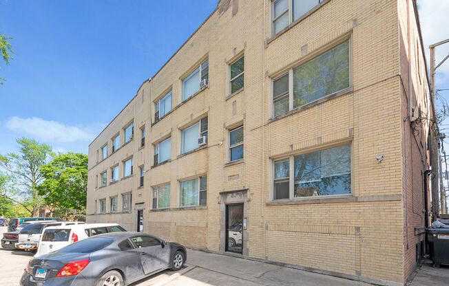 6402 S Troy