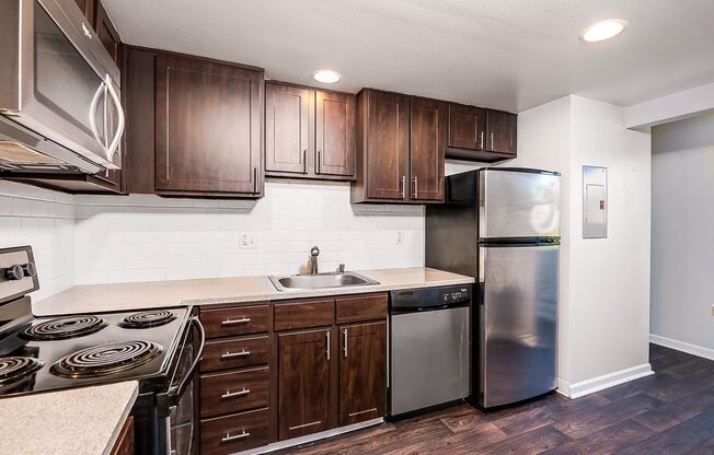 1 bed, 1 bath, 700 sqft, $1,695, Unit 1-301