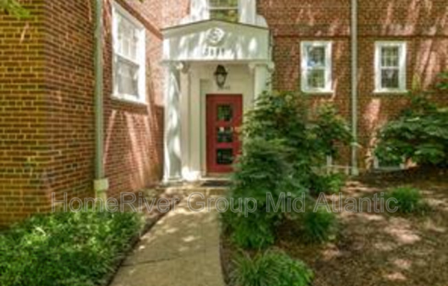 3895 RODMAN ST NW
