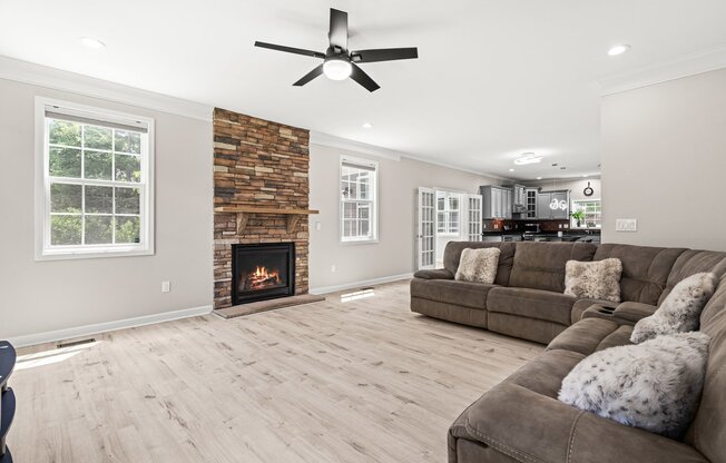900 VANDALIA DR