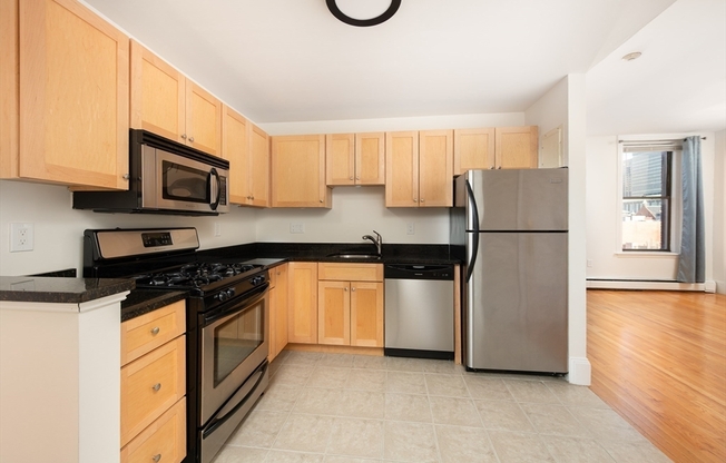 1 bed, 1 bath, 612 sqft, $3,200, Unit 4E