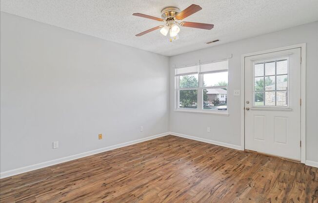 830 Prairie Hill