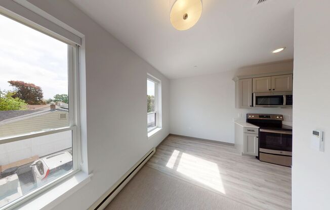 1 bed, 1 bath, 459 sqft, $1,975, Unit 305