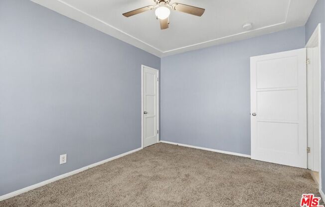 1255 S CRES HTS BLVD