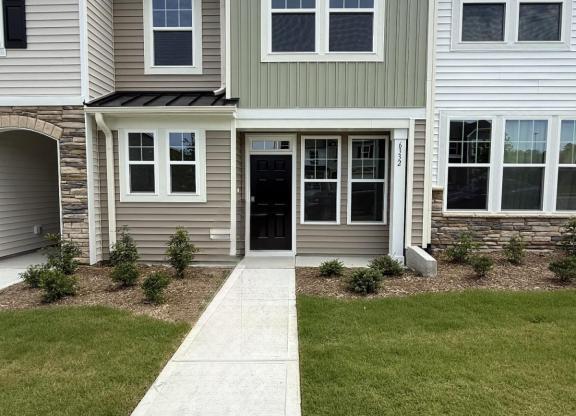 6332 GRANITE QUARRY DR