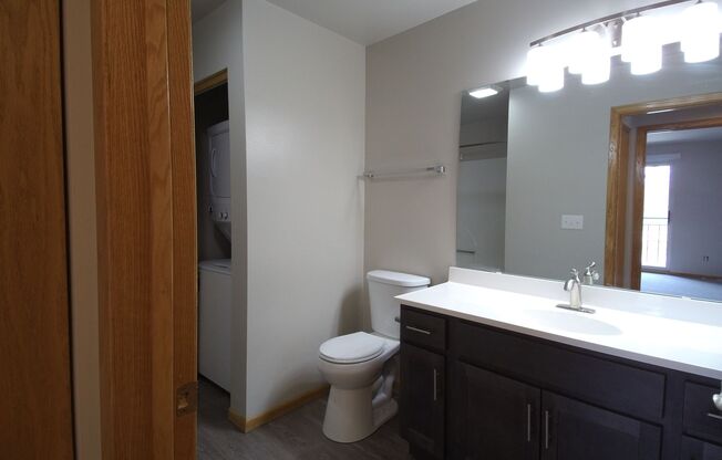 2 beds, 2 baths, 1,080 sqft, $1,850, Unit 800-108