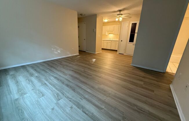 2 beds, 1 bath, $1,425, Unit 106