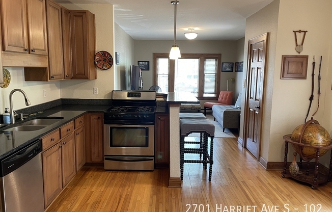 2701 Harriet Ave #203