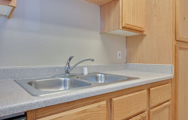 2 beds, 2 baths, $1,150, Unit # 1192