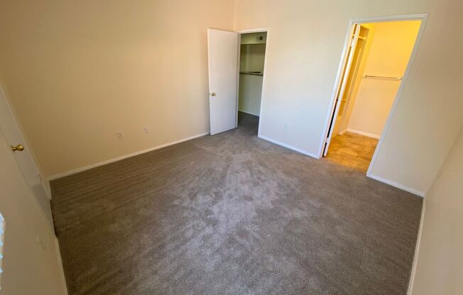 2 beds, 2 baths, 940 sqft, $1,275, Unit Gary Ave #2033 Bldg 9