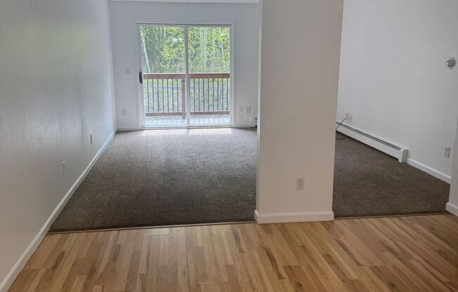 Spacious condo unit in East Anchorage