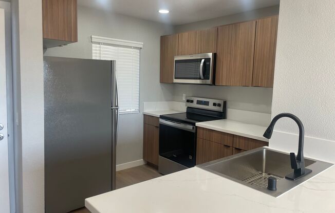 1 bed, 1 bath, 495 sqft, $2,730, Unit F-331