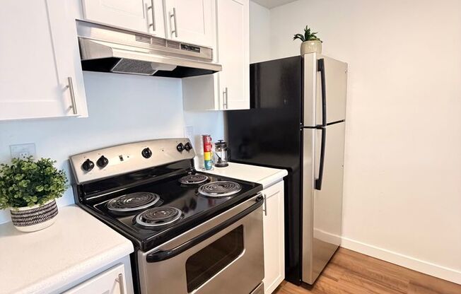 2 beds, 1.5 baths, 950 sqft, $2,275, Unit 237