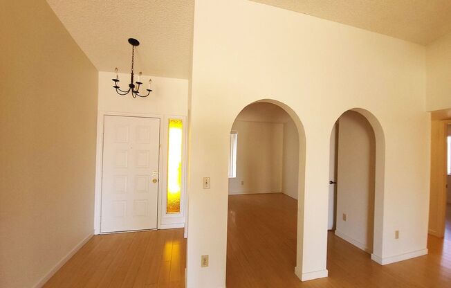 NICE FAMILY HOME IN AHWATUKEE READY TO RENT!