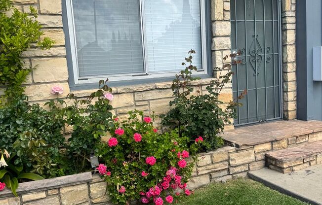 1 BDRM, 1 BA WITH PARKING (PICTURES COMING SOON)!