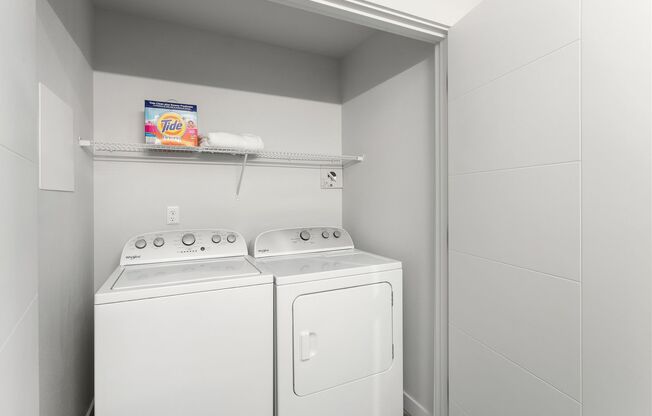 1 bed, 1 bath, 611 sqft, $1,455, Unit 307