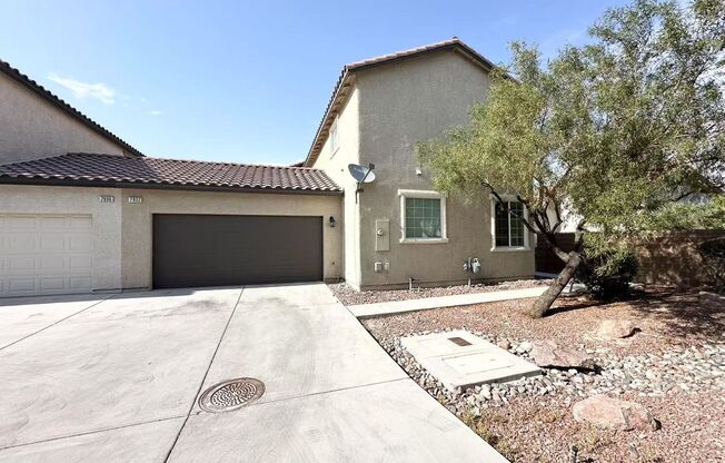 Charming 3-Bed Home with Loft in Centennial Hills