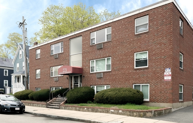 221 MINOT ST