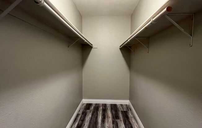 2 beds, 2 baths, 1,058 sqft, $1,600, Unit #15B
