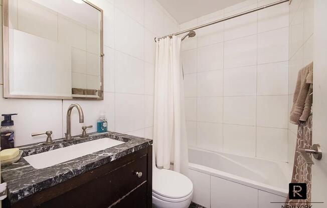 1 bed, 1 bath, 606 sqft, $4,500, Unit 29-D