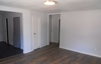 3 beds, 2 baths, $1,400