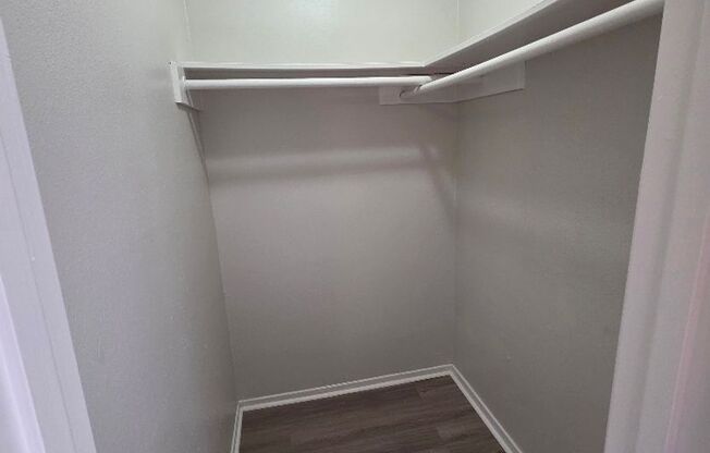 1 bed, 1 bath, 700 sqft, $1,305, Unit LAW11-119