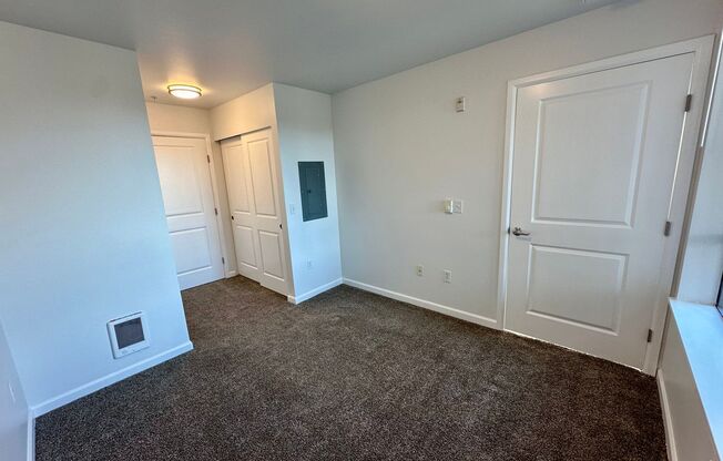 1 bed, 1 bath, 678 sqft, $2,150, Unit Unit 504