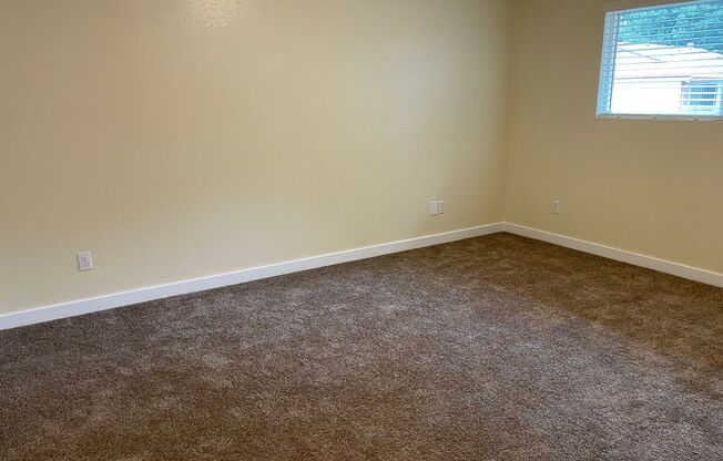 2 beds, 1 bath, 920 sqft, $1,500, Unit 7609-03