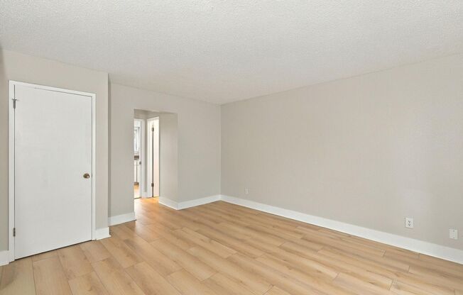 2 beds, 1.5 baths, 900 sqft, $1,645, Unit 6515