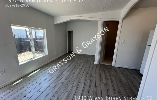 1930 W Van Buren Street