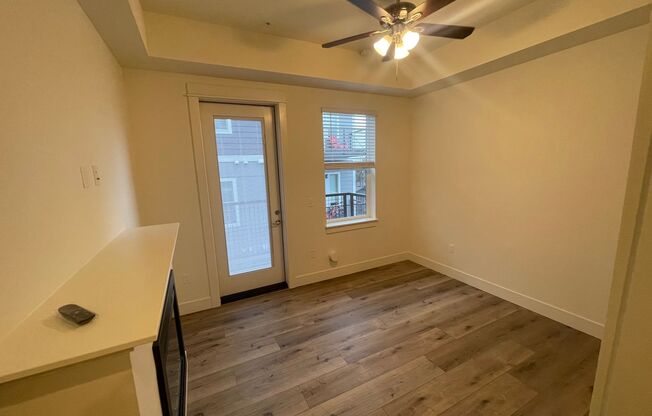 Studio, 1 bath, 340 sqft, $1,149, Unit 1302