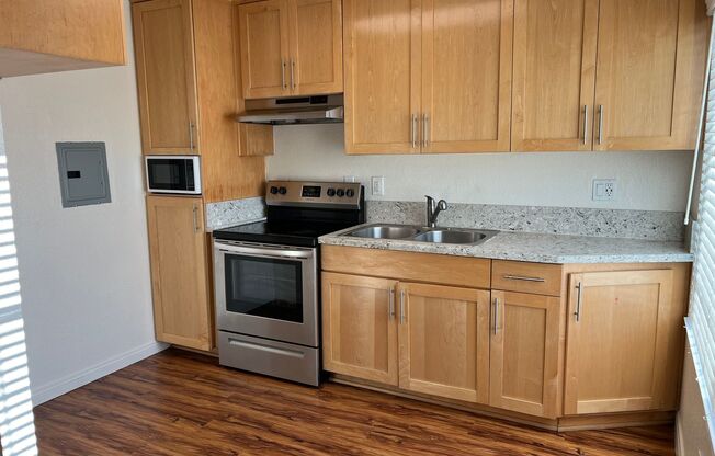 1 bed, 1 bath, 480 sqft, $2,310, Unit 92