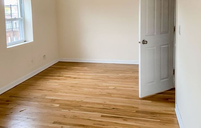 3 beds, 2 baths, 1,585 sqft, $3,950, Unit 2318-3R