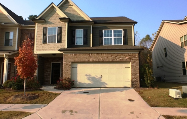 Modern 3BR Townhome - Swim/Tennis and More!