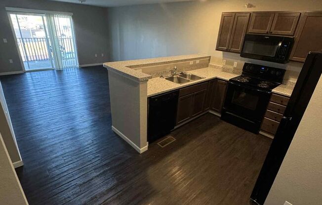 2 beds, 1 bath, 966 sqft, $1,175, Unit 3501-103