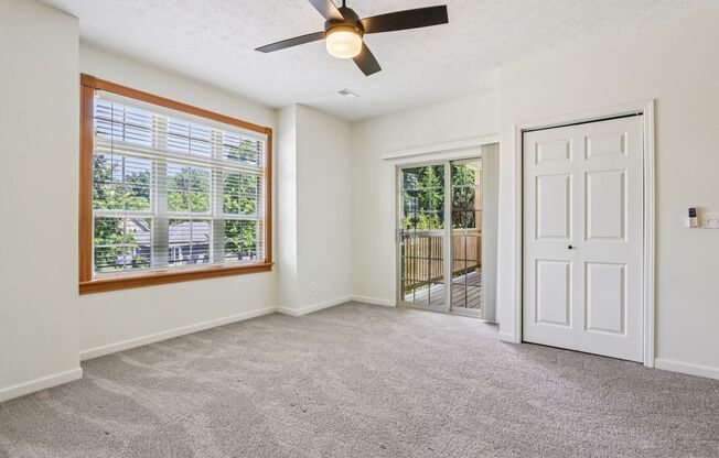 1 bed, 1.5 baths, 1,100 sqft, $1,565