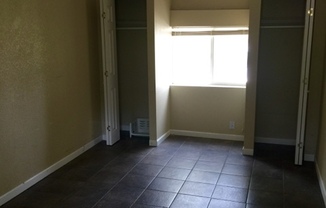 3 beds, 1 bath, $1,050