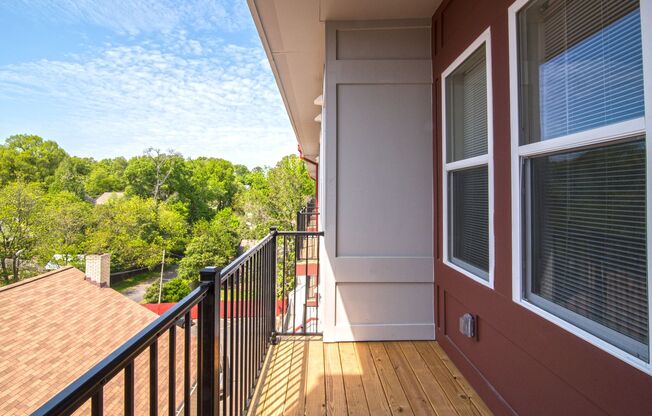 1 bed, 1 bath, 588 sqft, $1,520, Unit 303