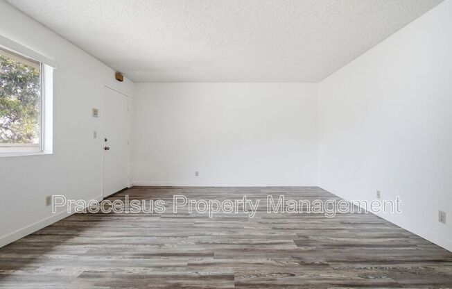 1292 HOLLY AVE