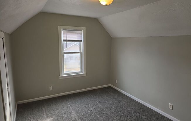 Update Spacious Home Near DownTown