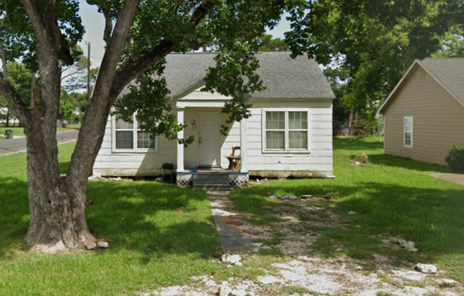 3348 12th St., Port Arthur, TX 77642