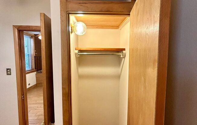 1 bed, 1 bath, 425 sqft, $1,655, Unit 233-G3
