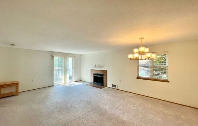 Kirkland 2BR Condo for Rent