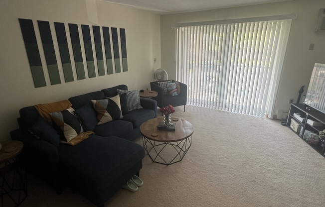 2366 COMMONWEALTH AVE
