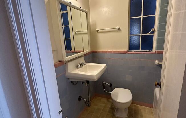Studio, 1 bath, 535 sqft, $1,295, Unit 18
