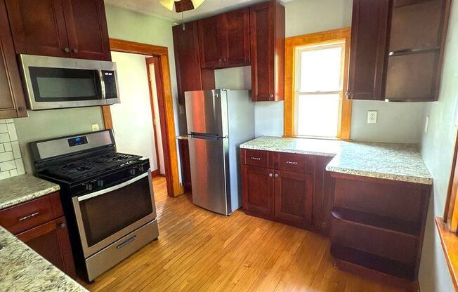 Charming Minneapolis Single-Family Home – Updated Throughout!