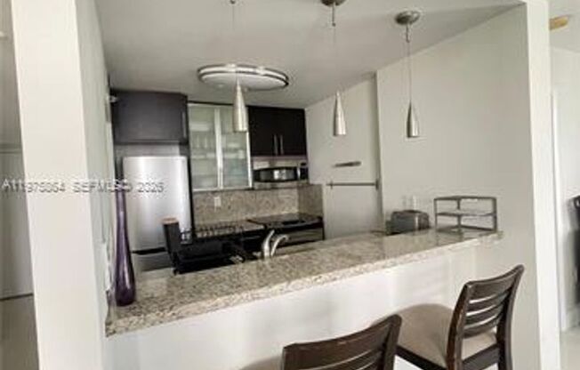 2 beds, 2 baths, $3,000, Unit # 408