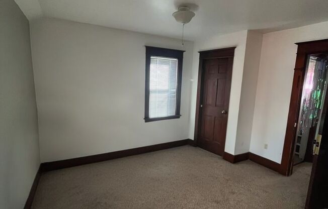 4 beds, 2 baths, 2,055 sqft, $2,475, Unit H25