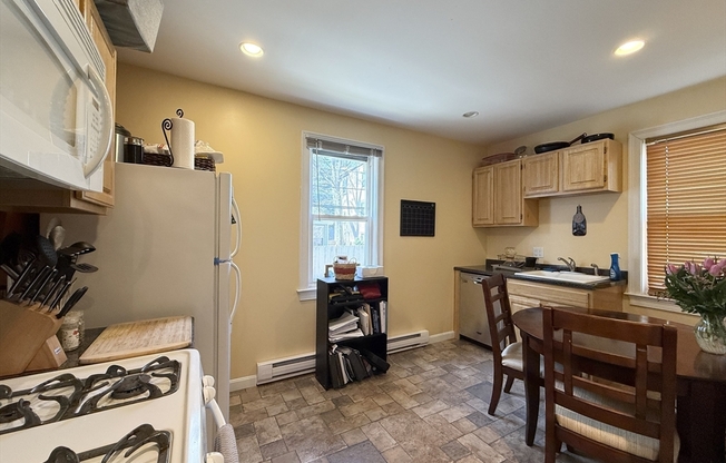 295 ALLSTON ST