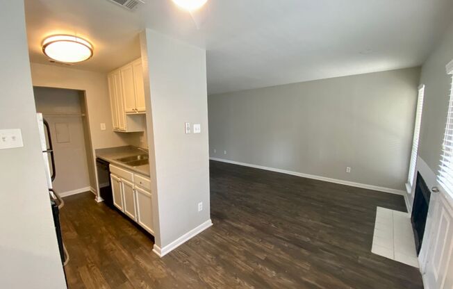 1 bed, 1 bath, $950
